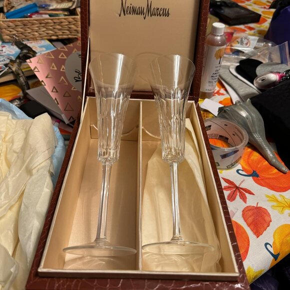 Vintage Neiman Marcus Champagne Glasses in Leather Display Box - Picture 1 of 8